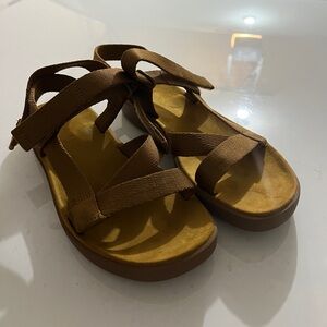 Everlane Sandals